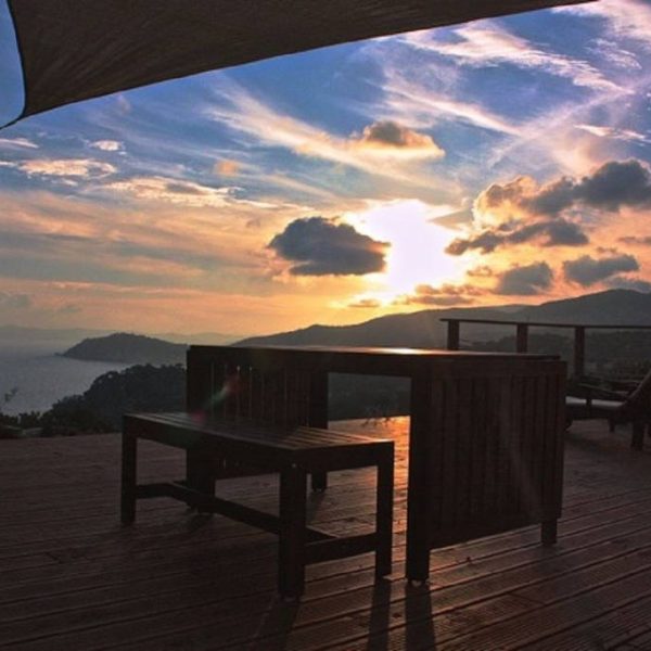 Sunset sur la terrasse